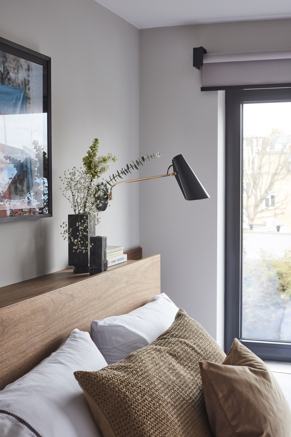 Notting Hill modern apartment | Bedroom detail | Interior Designers